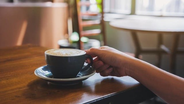 Attachment for Kopi dan Teh Hijau, Mana yang Lebih Baik untuk Diet Turun Berat Badan?