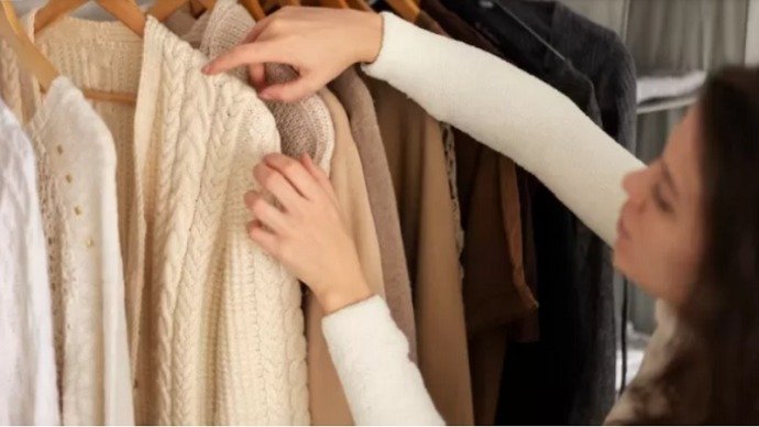 Attachment for Kunci Ke bahagiaan: Kenakan Pakaian Favoritmu Setiap Hari