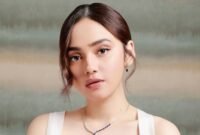 Attachment for Penampilan Mengagumkan Syifa Hadju di Acara Fashion Jepang: Kemewahan yang Memukau