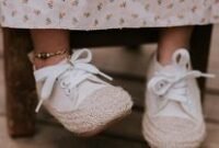 Attachment for 5 Model Rak Sepatu Kaca Paling Estetik dan Harga Terjangkau